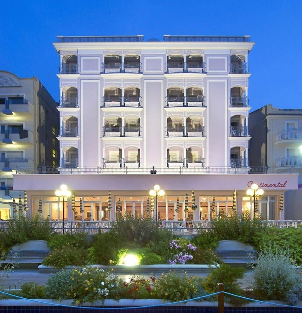 Hotel Continental Cattolica Luaran gambar