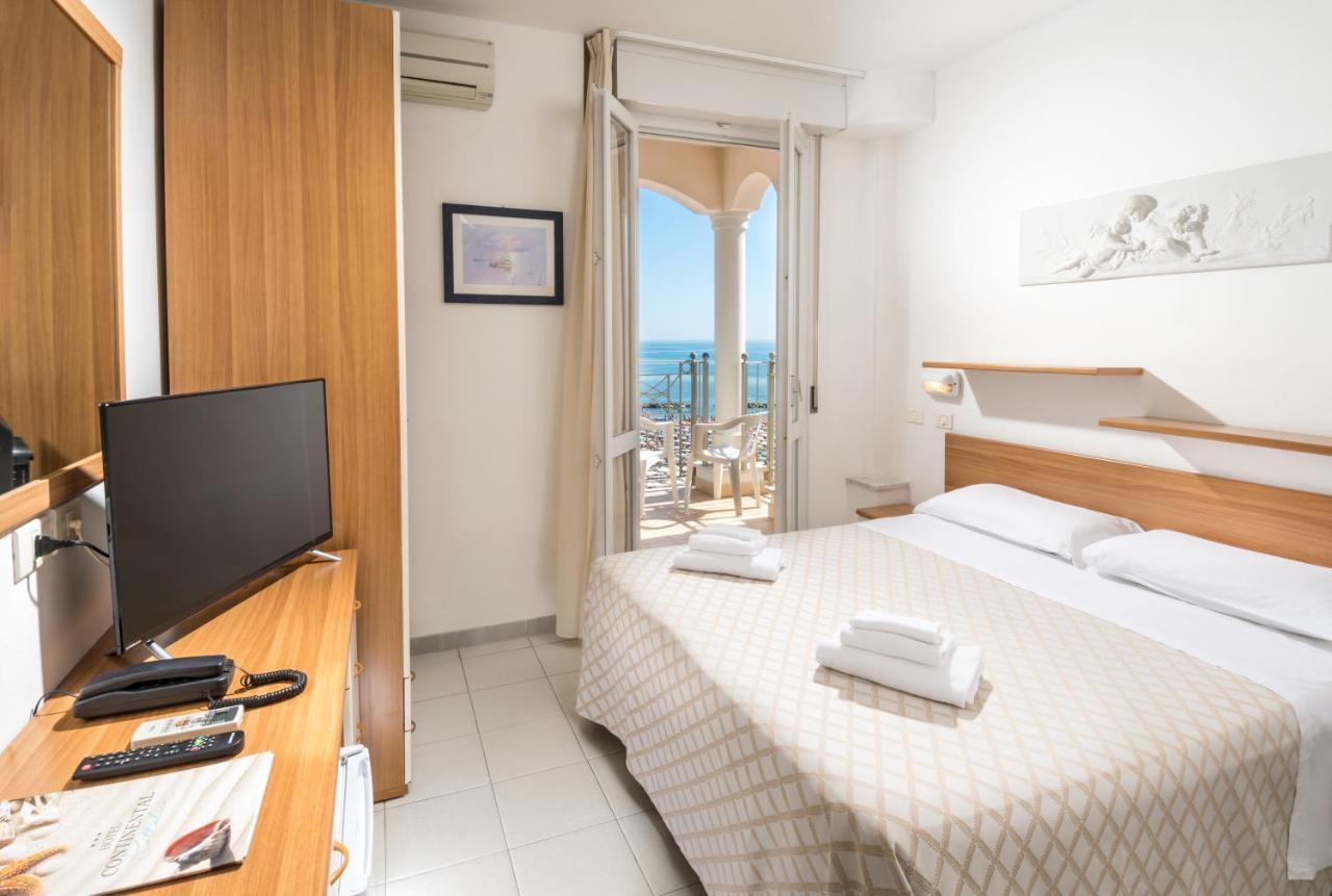 Hotel Continental Cattolica Luaran gambar